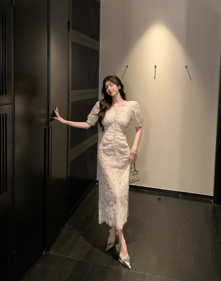 French beige exquisite diamond-studded elegant lace Chanel style long dress R4078