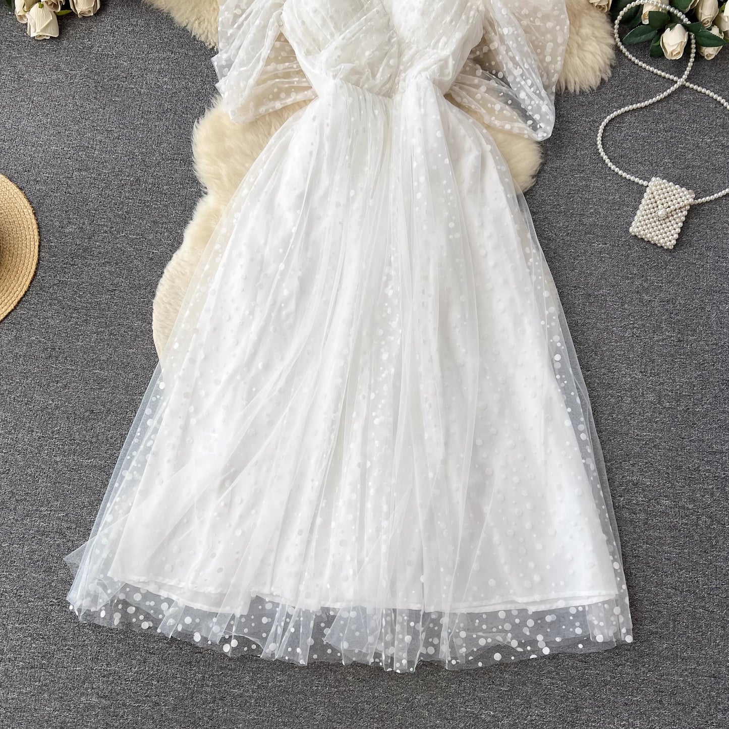 White wedding dress for women mesh puffy dress     S4658