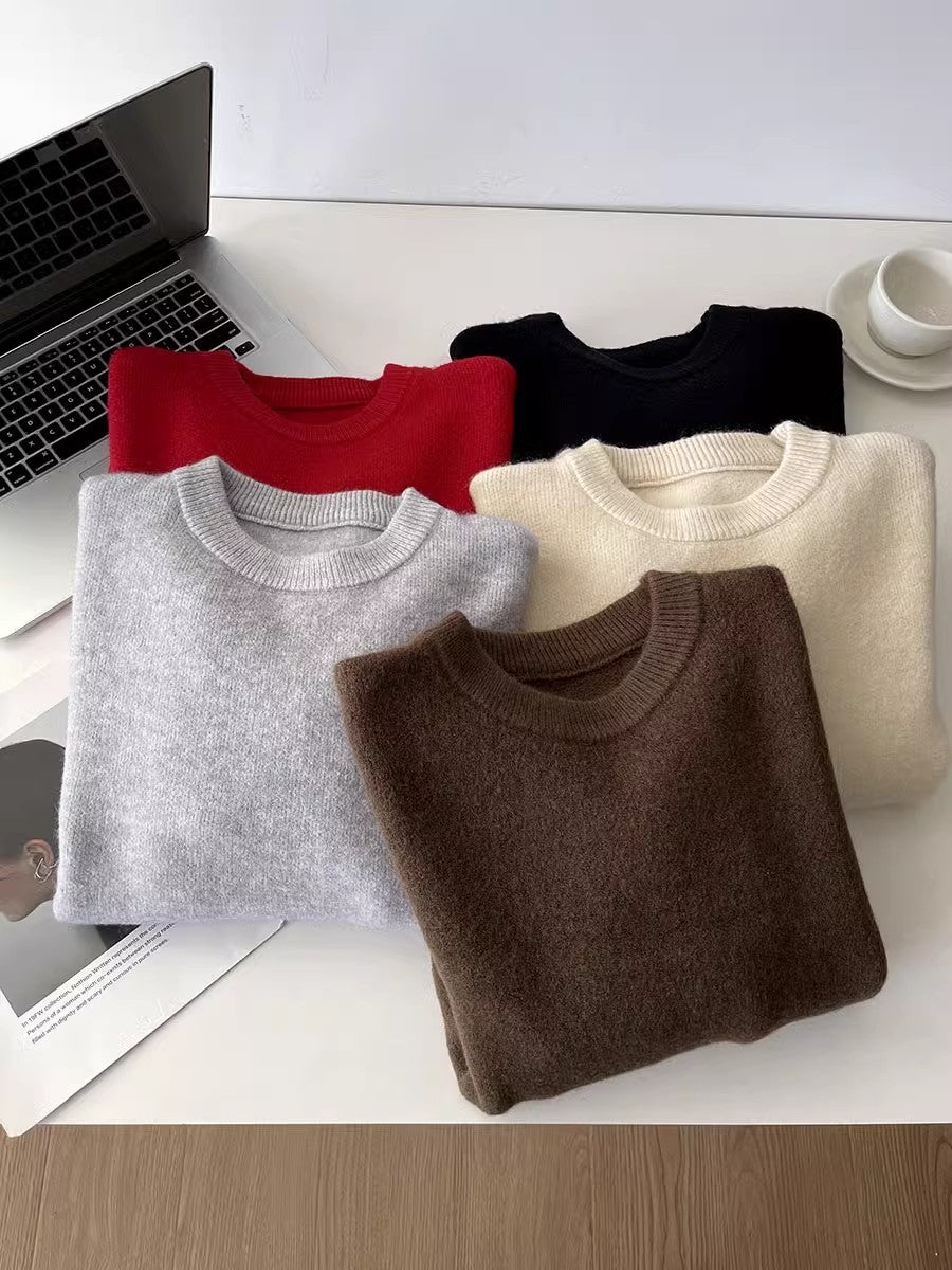 soft solid color casual round neck knitted sweater      S4687