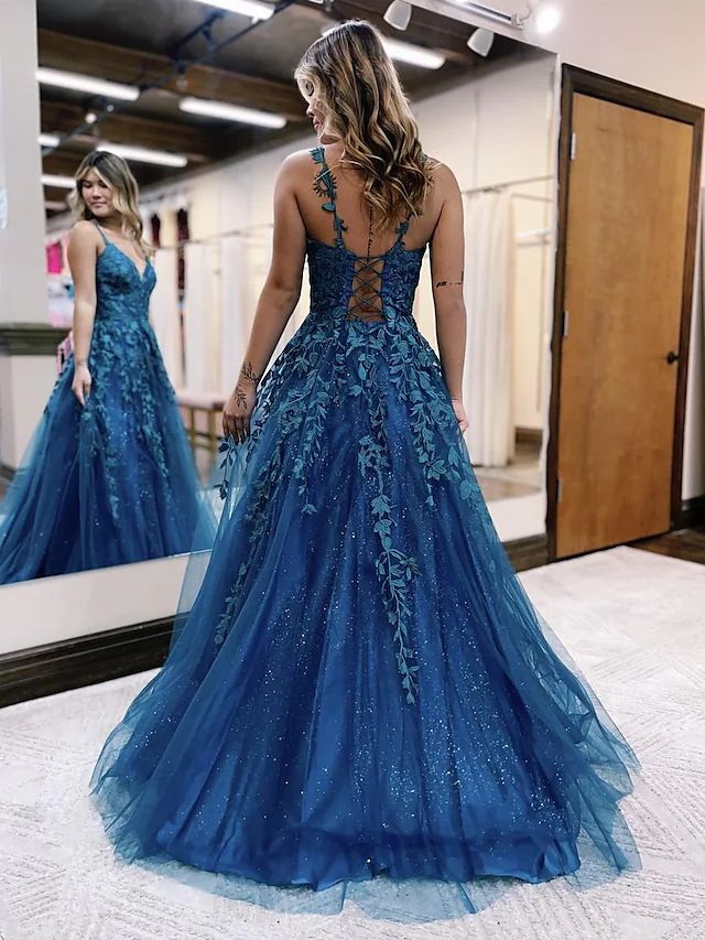 A-Line Prom Dresses Formal Floor Length Sleeveless V Neck Tulle Backless with Glitter Appliques    S5202