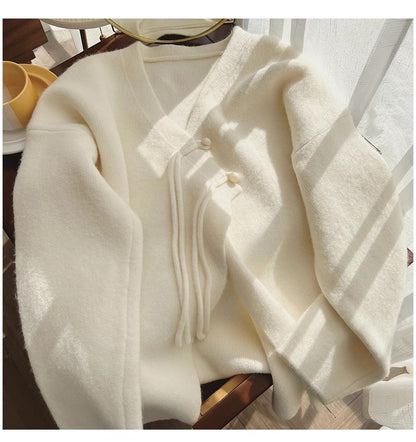 Fashionable V-neck sweater jacket for women new design soft knitted cardigan trend     S4840