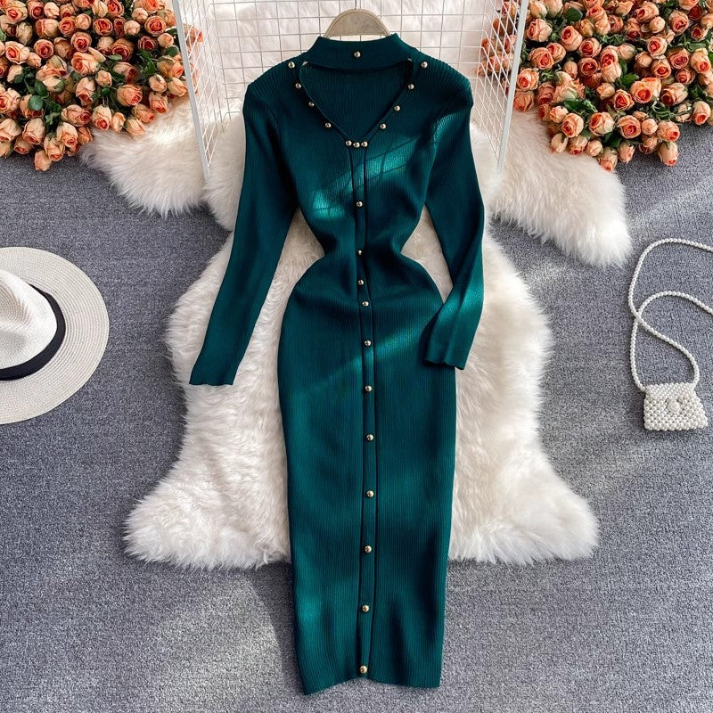 Long-sleeved halterneck V-neck stretch knit dress        S4303