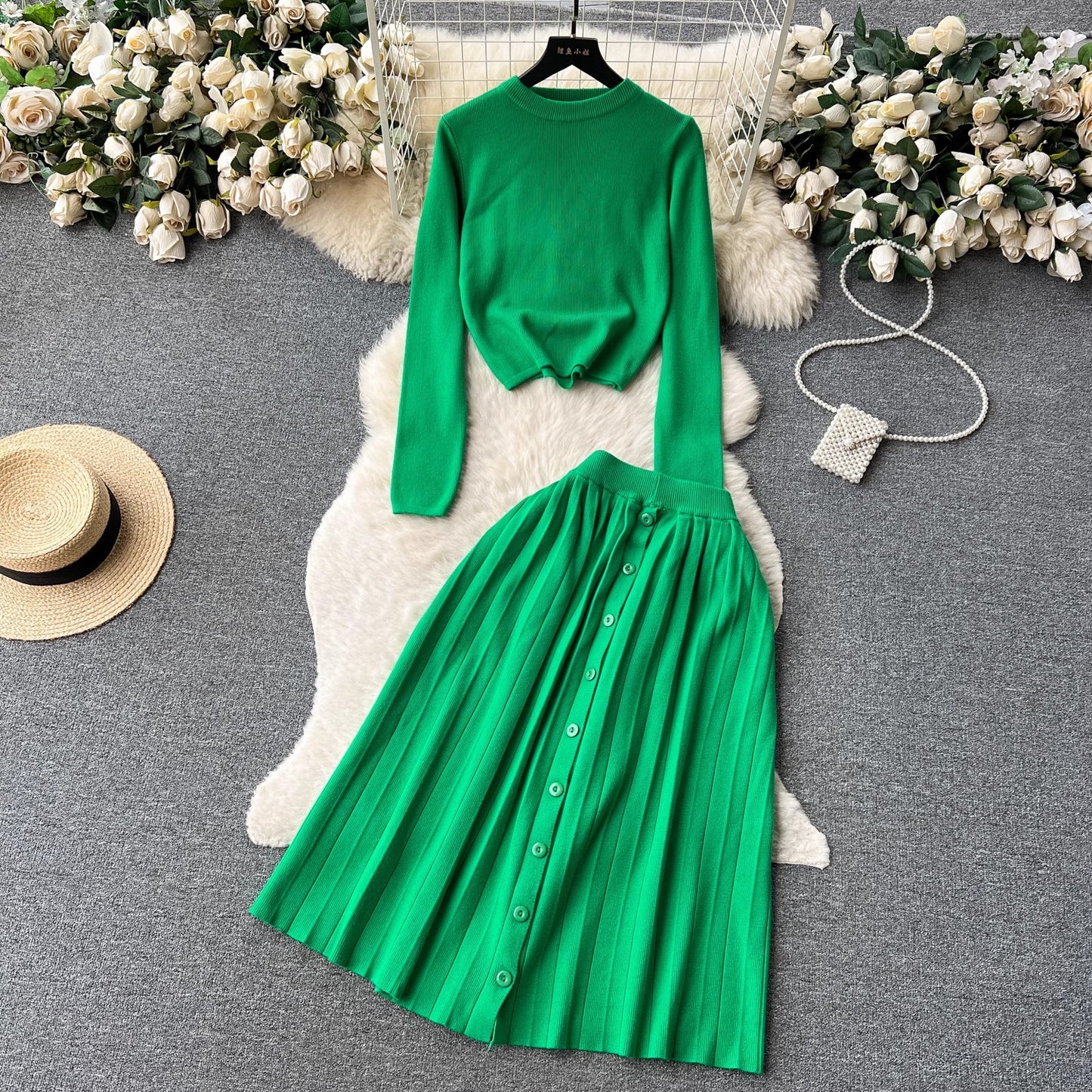 knitted fashion suit for women round neck T-shirt + pleated skirt   S4580