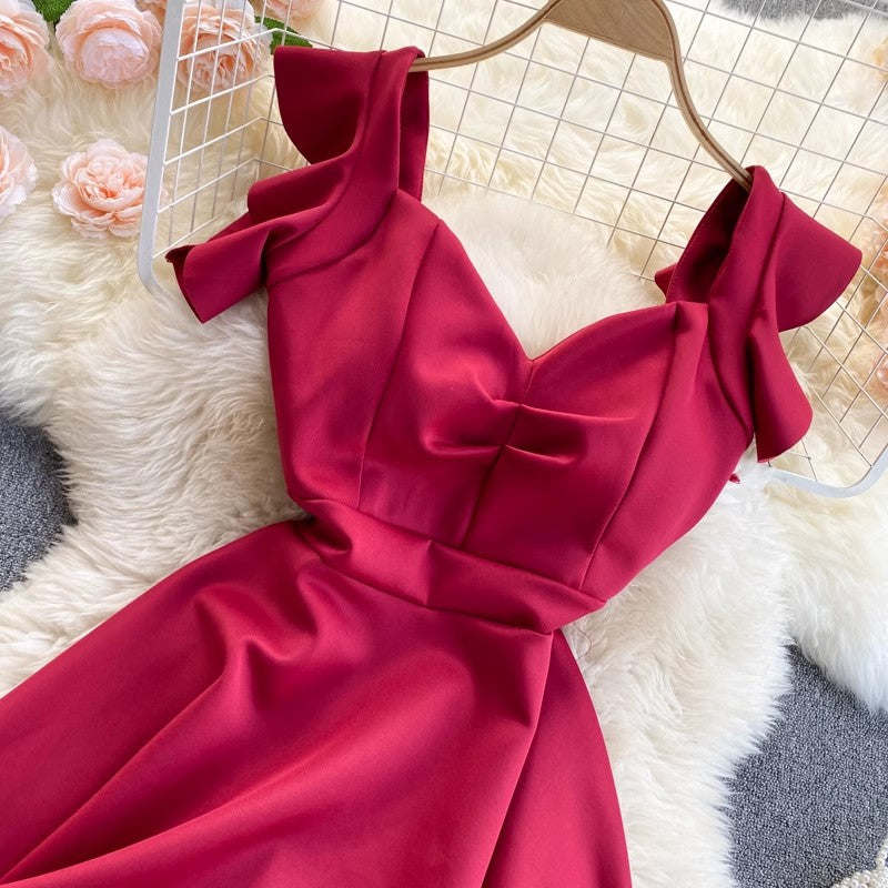 new red dress v-neck sweet short skirt fashion      S4666