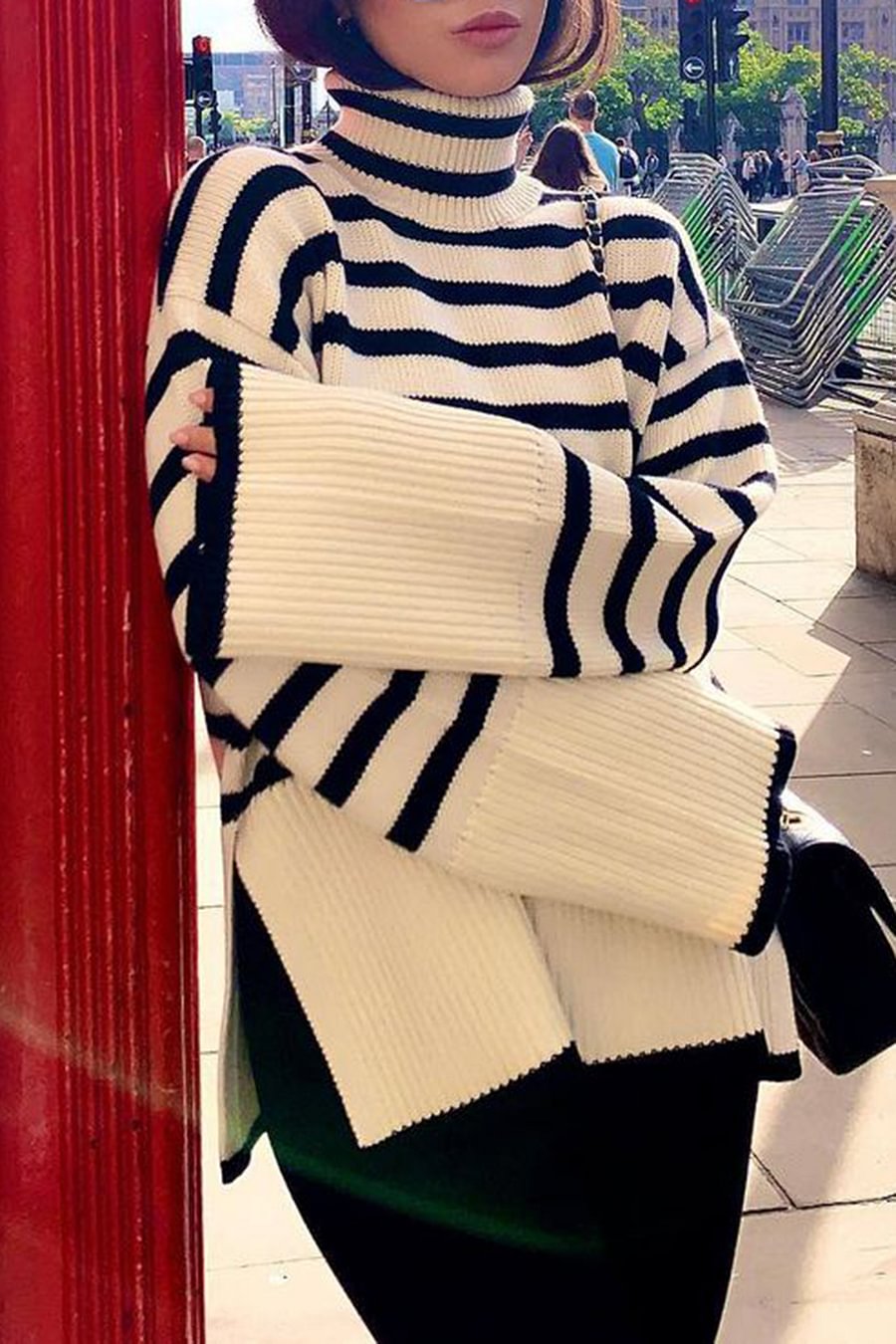 White Roll Neck Striped Ribbed Pullover Sweater     S2825