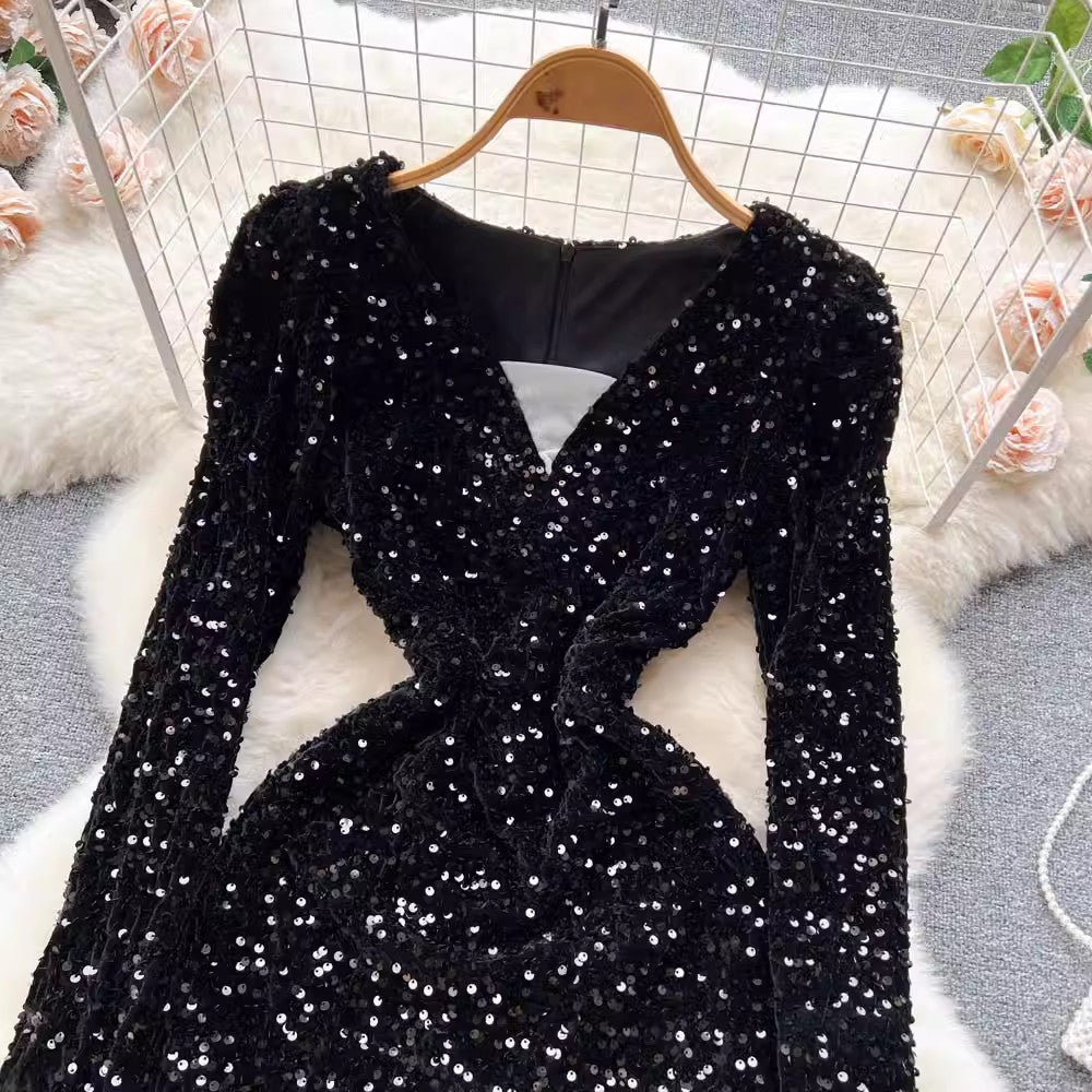 New sexy design sequined V-neck long-sleeved dress    S4543