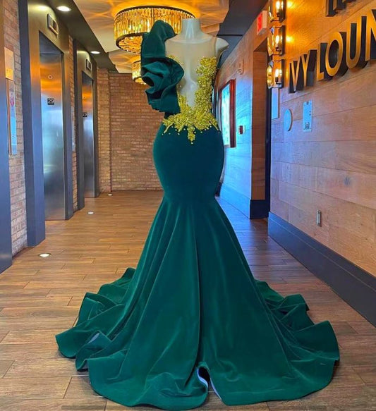 Green Prom Dresses, Mermaid Prom Dresses, Lace Appliques Prom Dresses, Sheer Bodice Prom Dresses, Green Evening Dresses    S3025