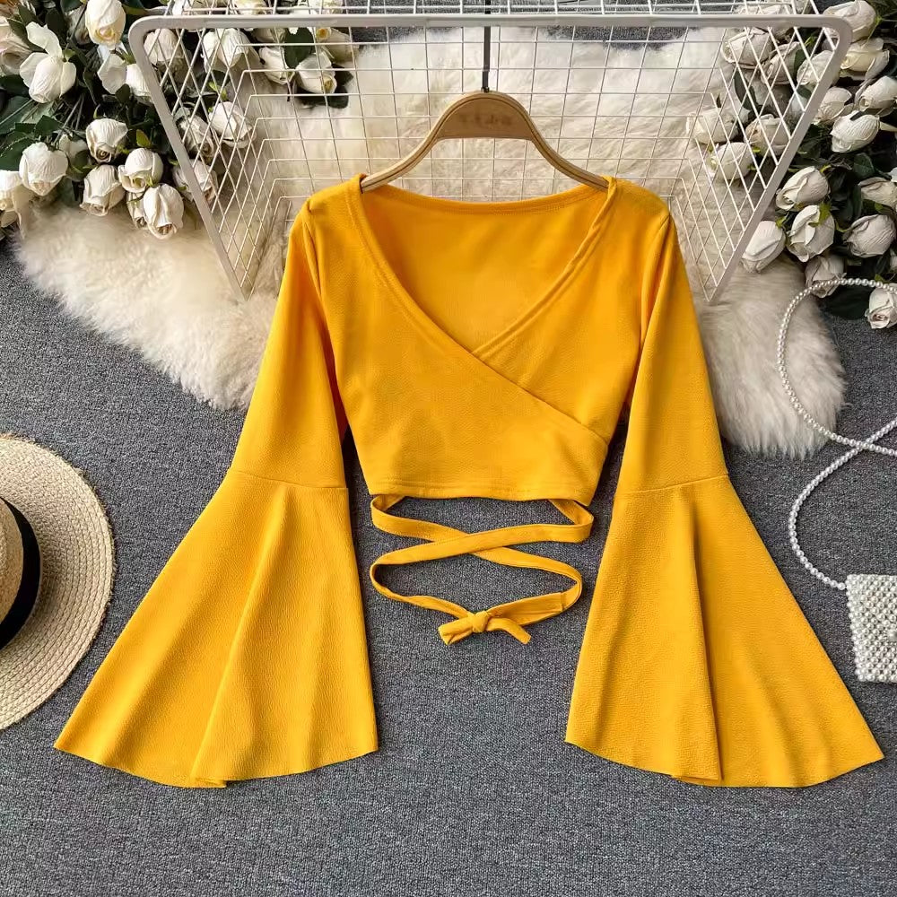 V-neck short bell sleeves sexy long-sleeved T-shirt women's chic tops     S4589