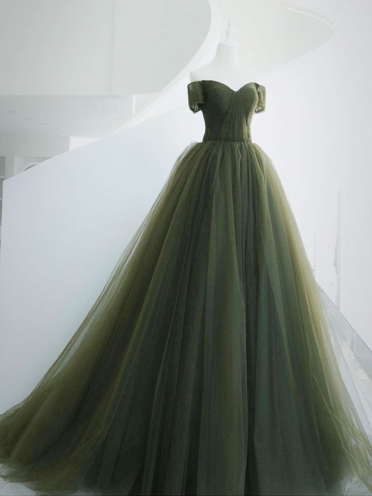 A-Line Sweetheart Neck Green Long Prom Dress, Sweep Train Green Formal Dress     S3372