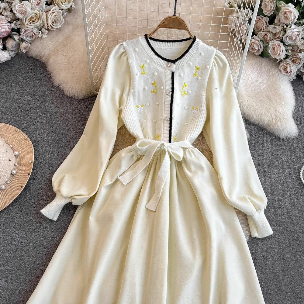 long-sleeved round neck embroidered knitted round neck mid-length a-line dress for women     S4339