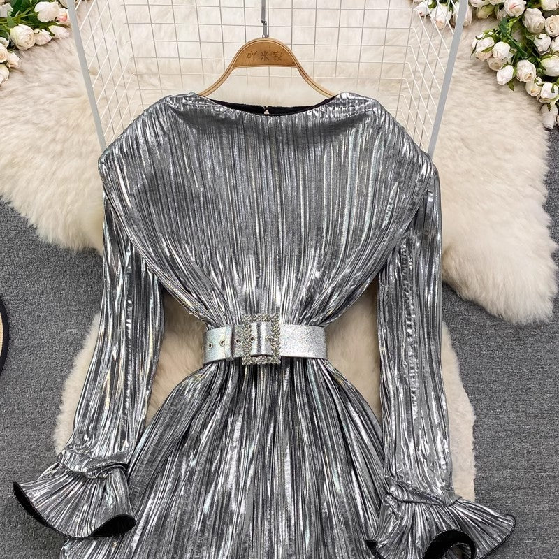 Designed round neck pleated dress new fashion metallic long-sleeved dress       S4194