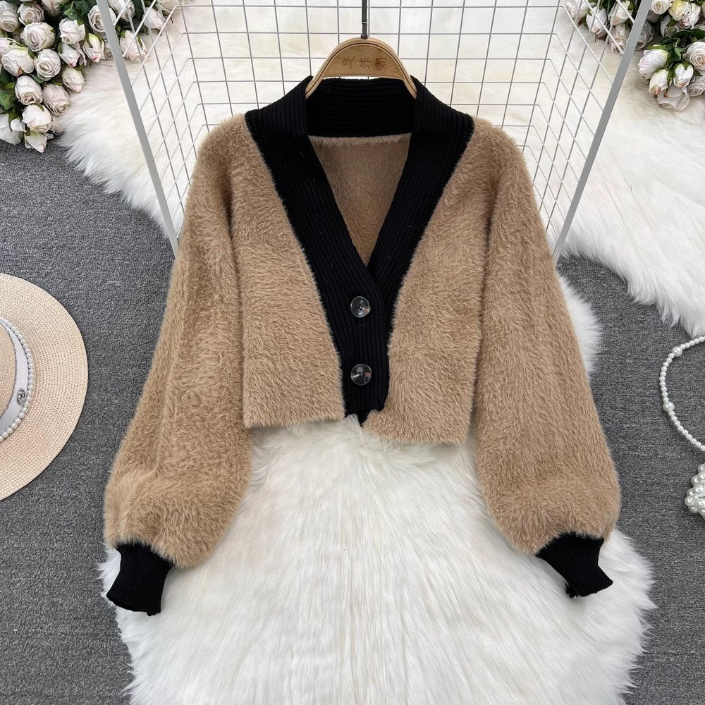 long-sleeved V-neck sweater short coat two-piece set V-neck knitted for women     S4018