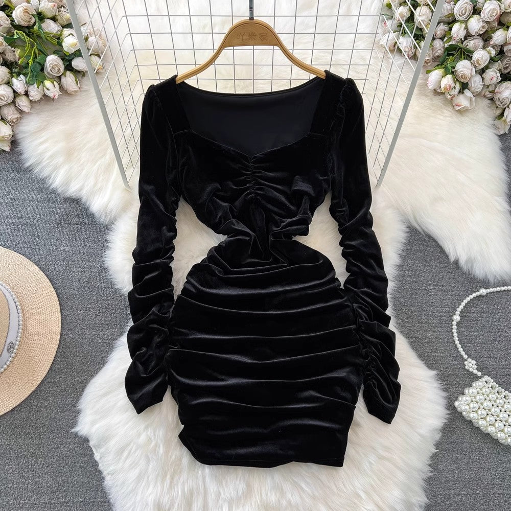 sexy long-sleeved V-neck pleated velvet dress       S4348