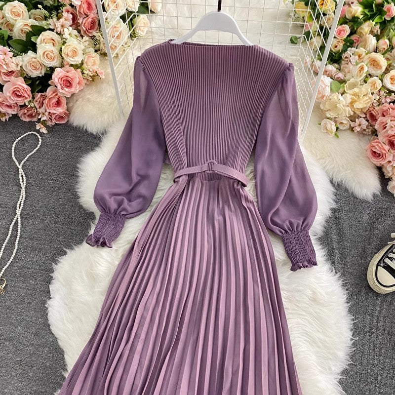 round-neck dress new solid color pleated long skirt      S3914