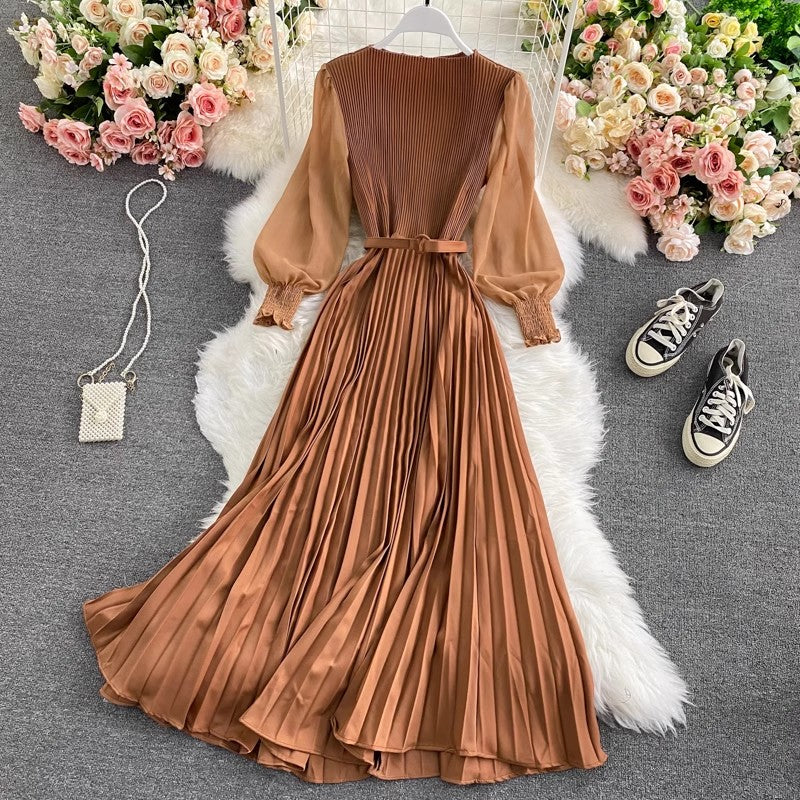 round-neck dress new solid color pleated long skirt      S3914