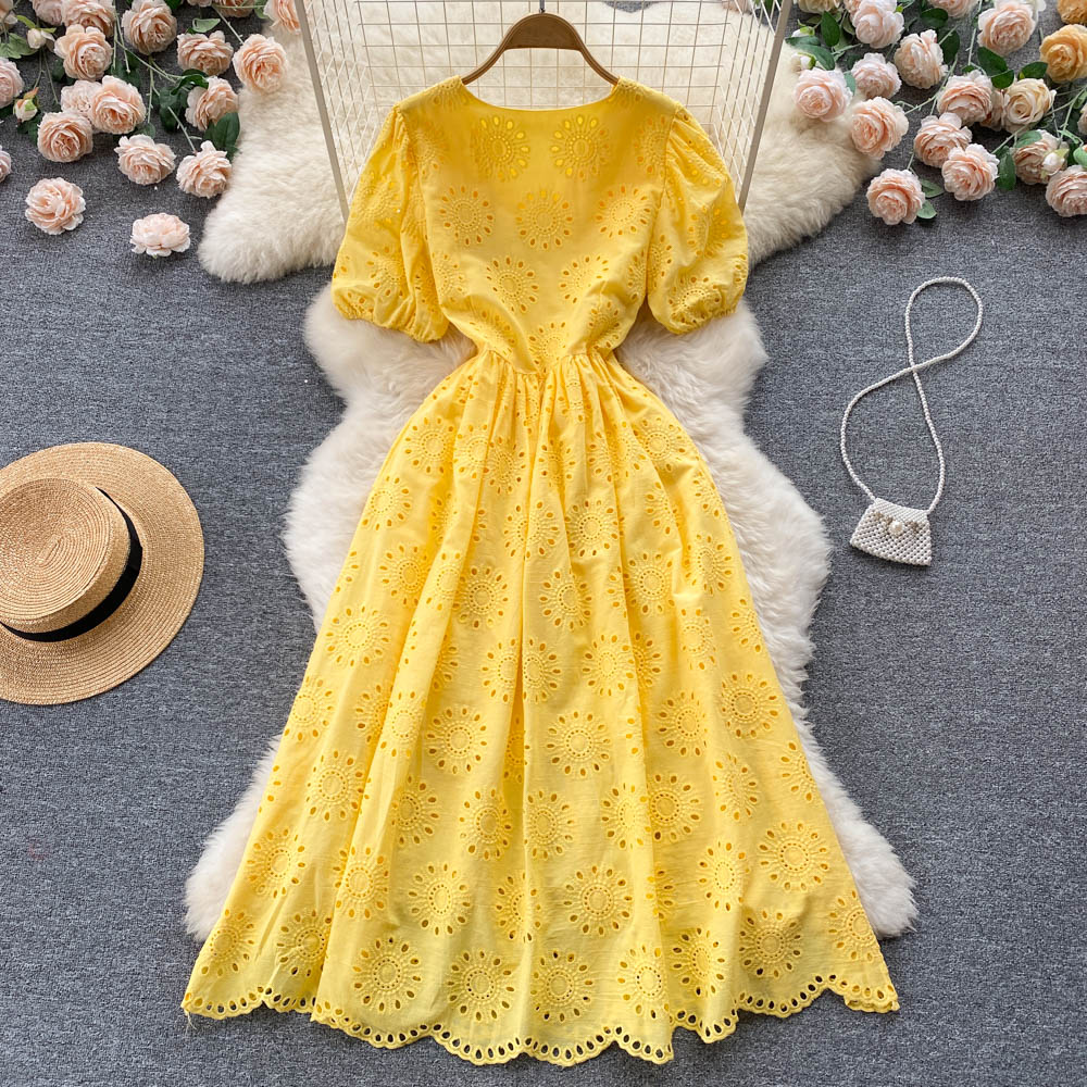 Puff Sleeve V-neck Lace Dress       S4466