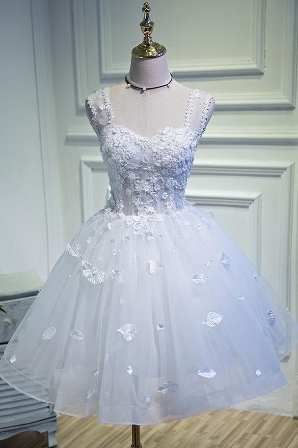 Simple Sweetheart White Lace up Beads Lace Appliques Tulle Straps Homecoming Dresses         S2960