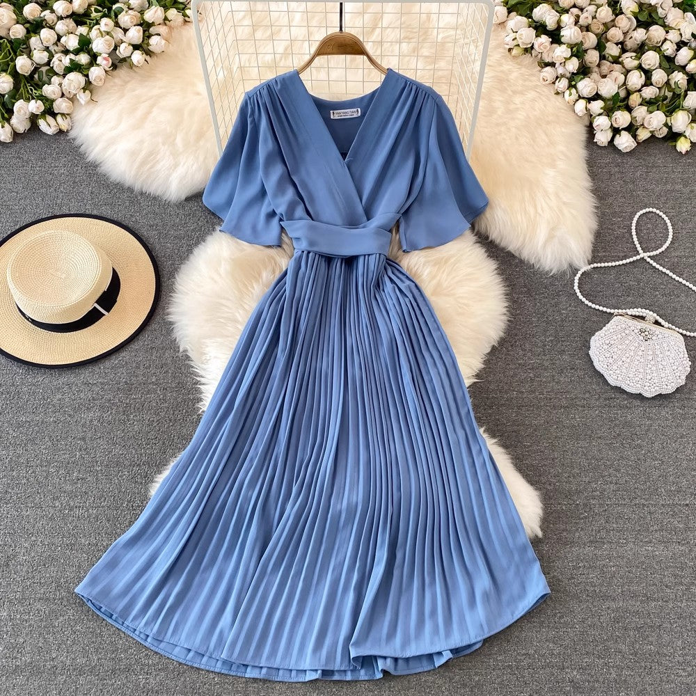 V-neck short-sleeved dress pleated long skirt      S4030