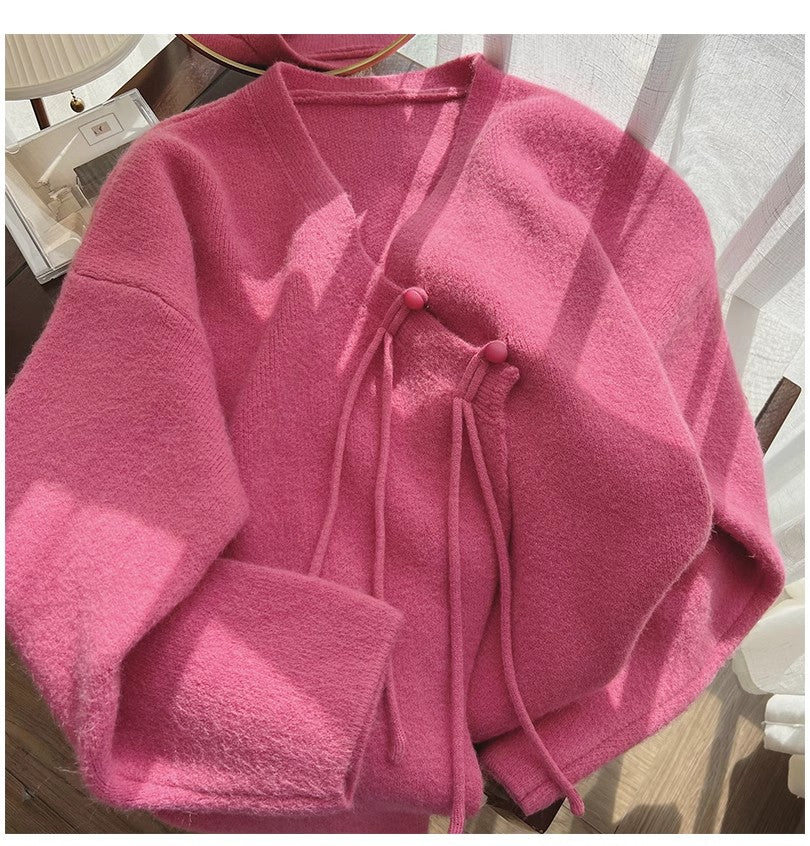 Fashionable V-neck sweater jacket for women new design soft knitted cardigan trend     S4840