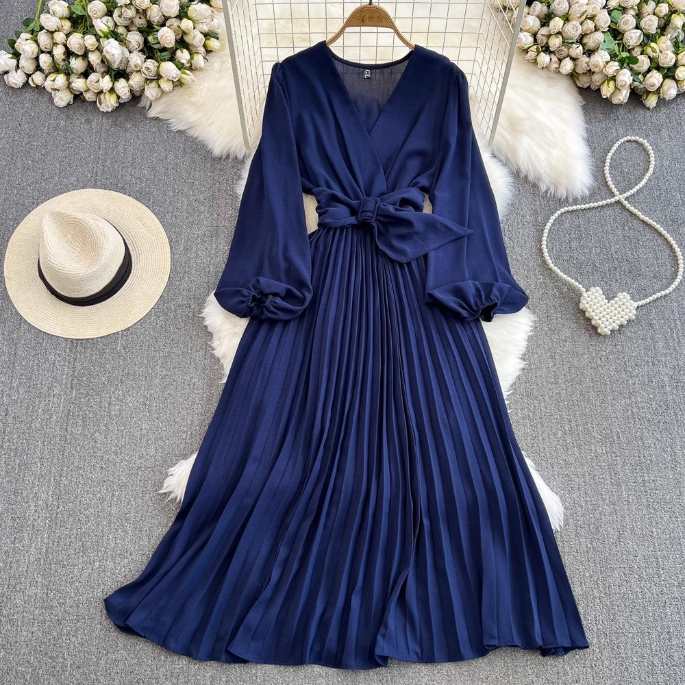 lantern long-sleeved V-neck A-line pleated dress elegant long skirt     S4044