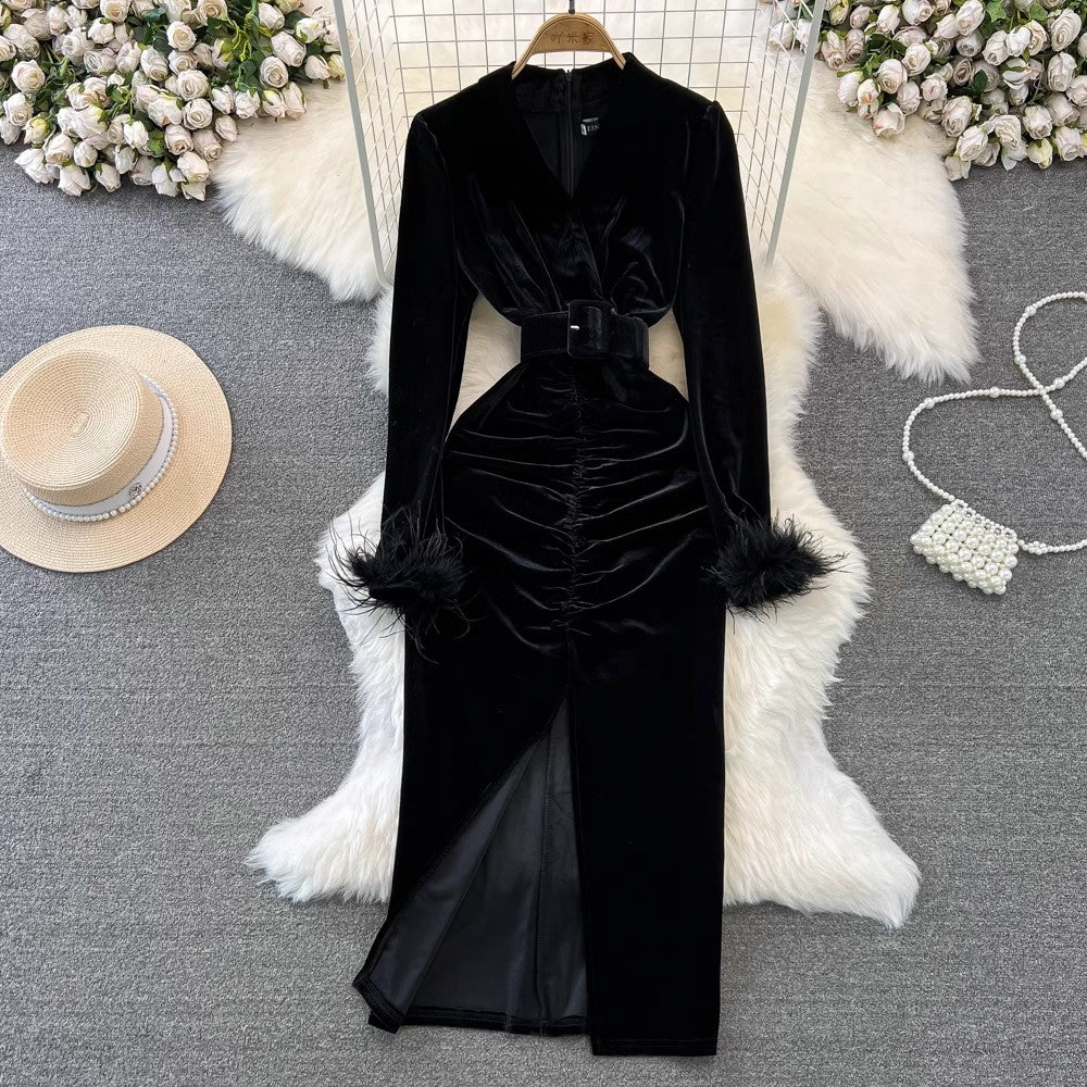 long-sleeved V-neck pleated slit velvet dress     S4045