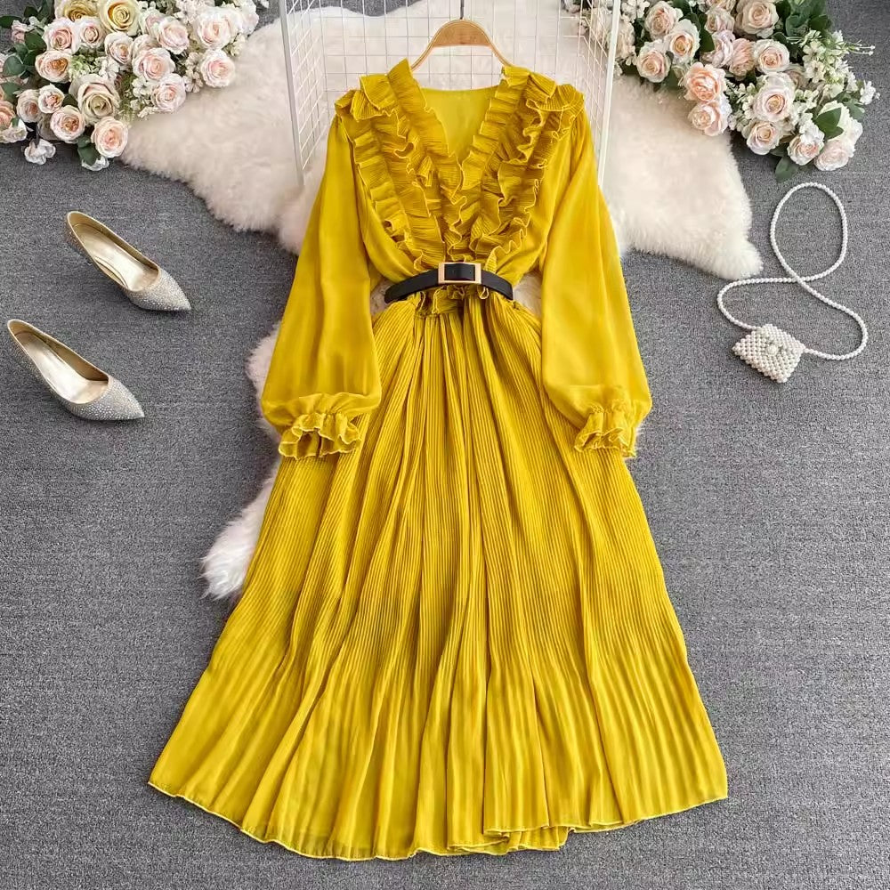 V-neck ruffled puff long-sleeved A-line pleated dress      S4301