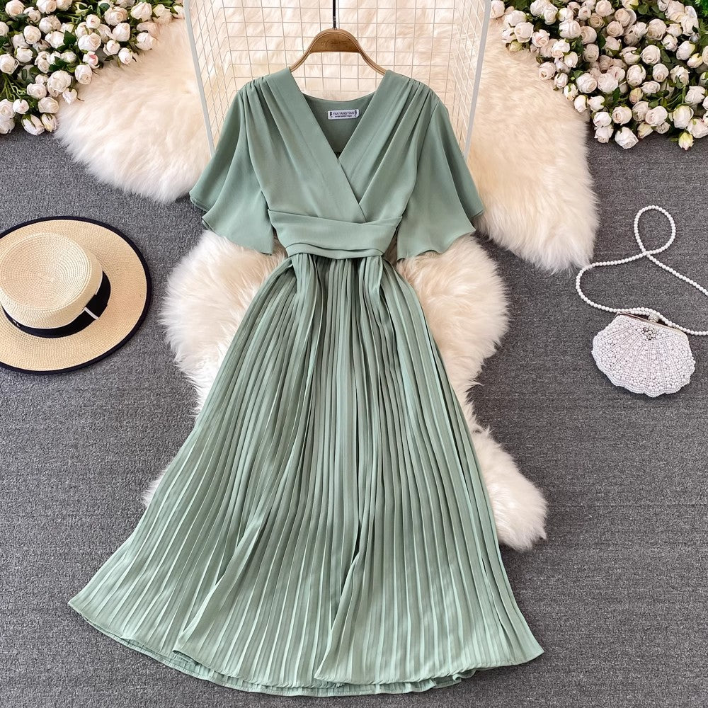 V-neck short-sleeved dress pleated long skirt      S4030