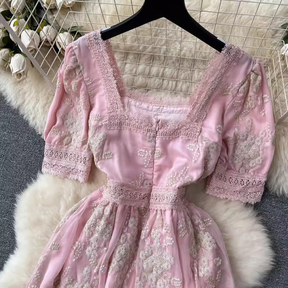 retro style dress for women lace embroidery square neck sweet princess dress     S4613