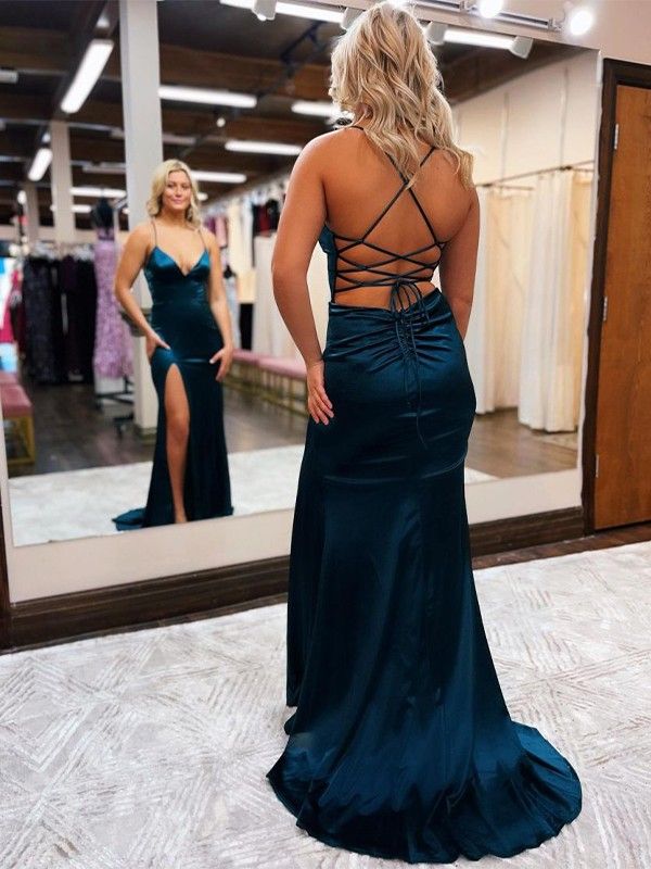 Navy Blue Sheath Ruched V-Neck Prom Dresses With Slits And Open Back         S3785