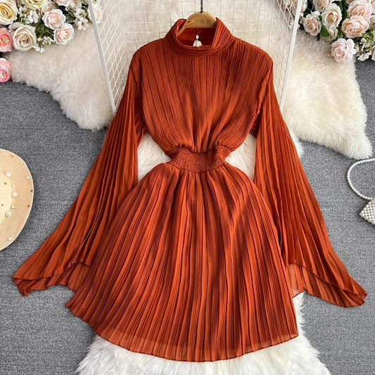 long-sleeved A-line chiffon pleated dress     S4050