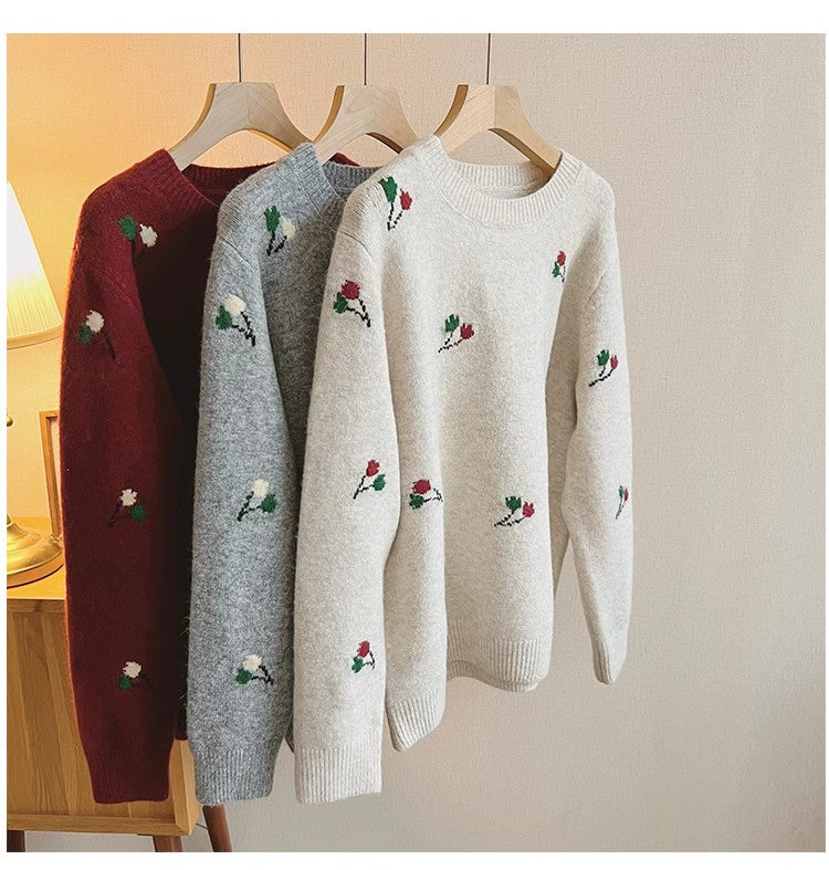 Retro embroidered flower round neck sweater for women long-sleeved sweater    S4805