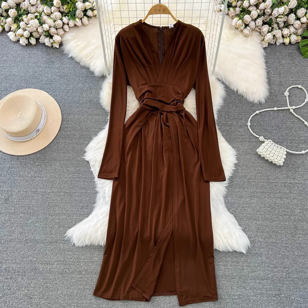 fashionable long-sleeved V-neck pleated waist mid-length slit A-line dress      S4484