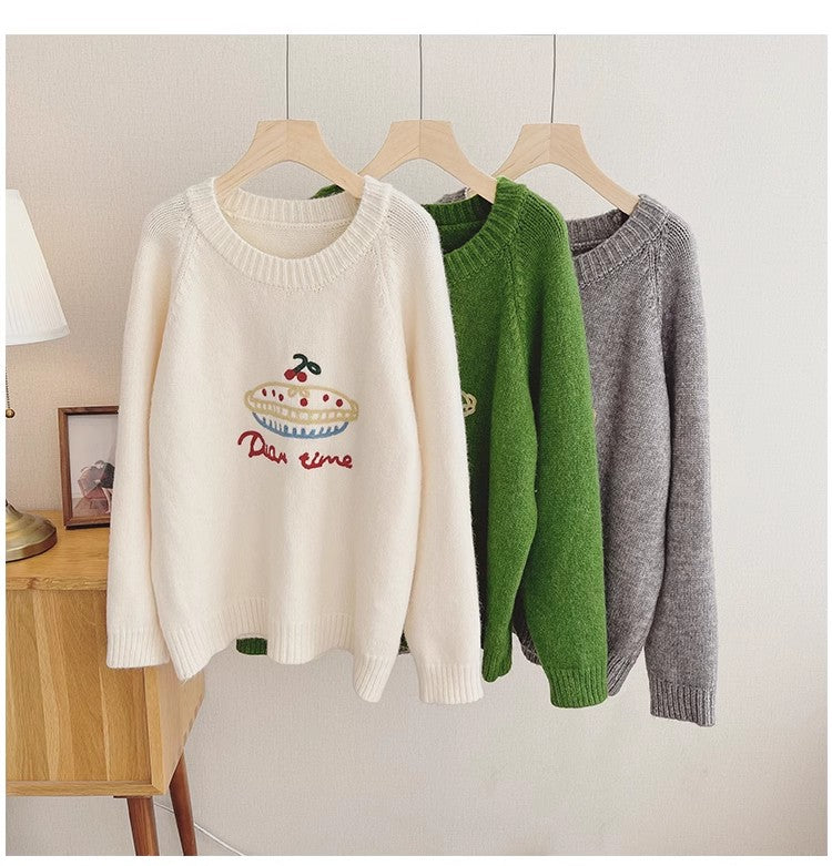 Sweet embroidered round neck sweater for women round neck sweater    S4829