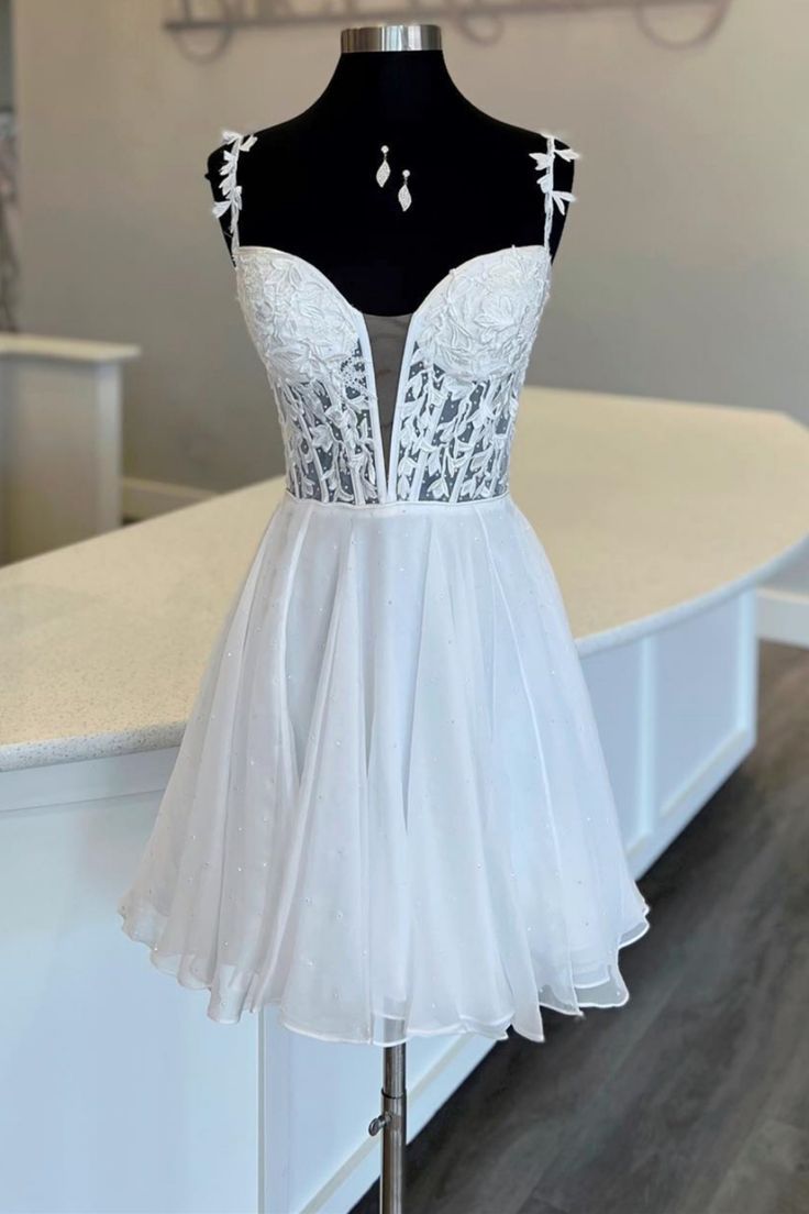 A-Line White Chiffon Short Party Dress with Appliques      S3039