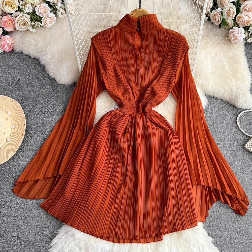 long-sleeved A-line chiffon pleated dress     S4050