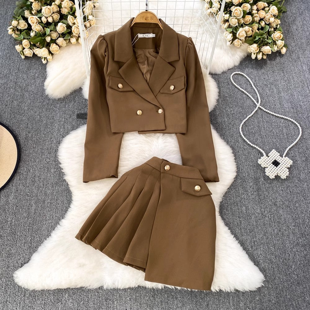 Fashion suit for women short jacket two-piece set, A-line pleated skirt      S4082