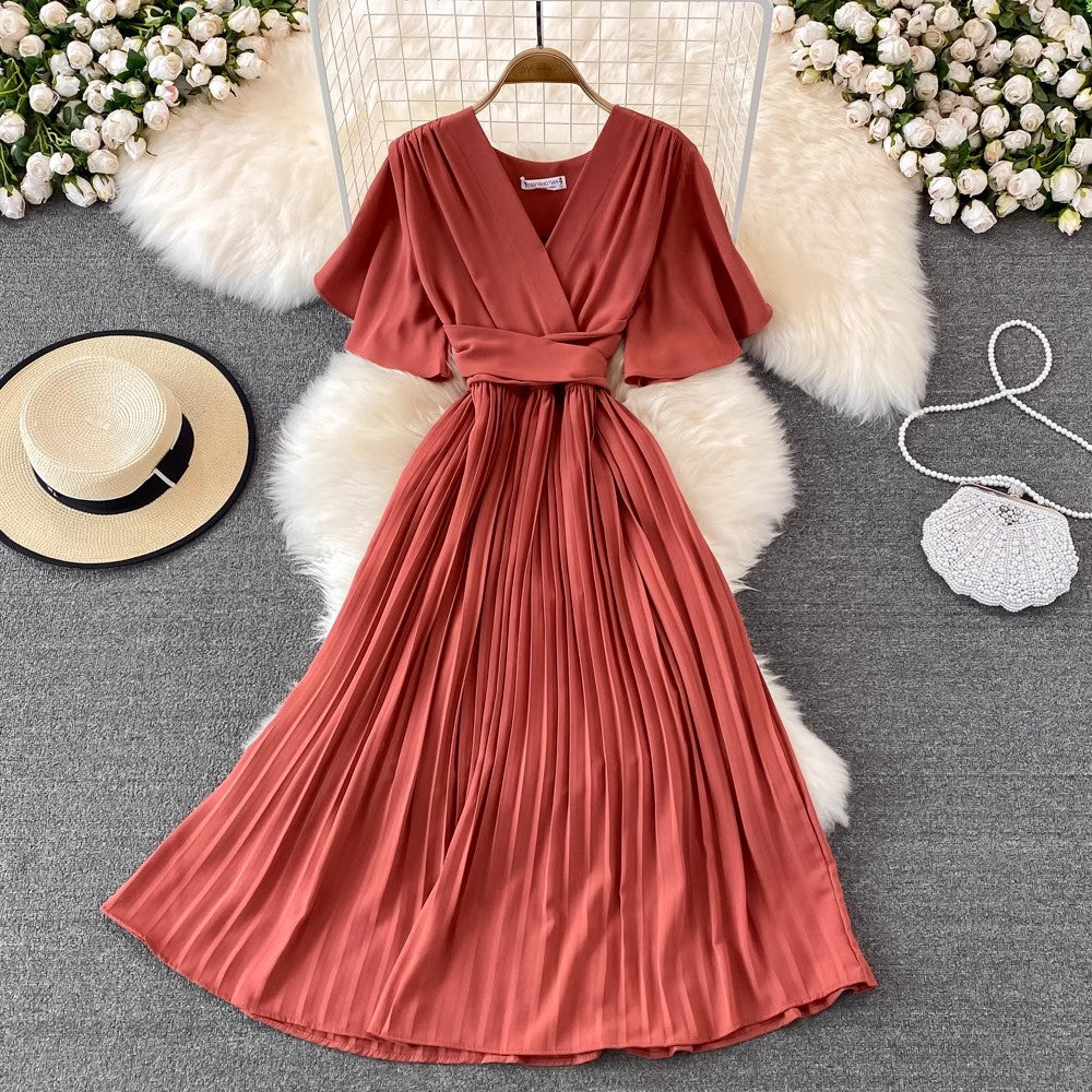 V-neck short-sleeved dress pleated long skirt      S4030