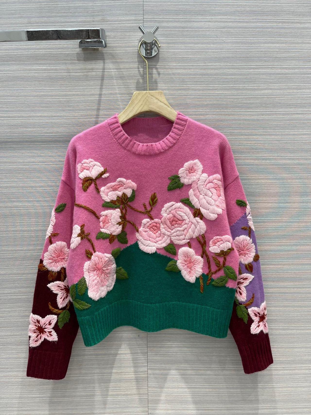 Lovely embroidered flowers long sleeve sweater      S2513