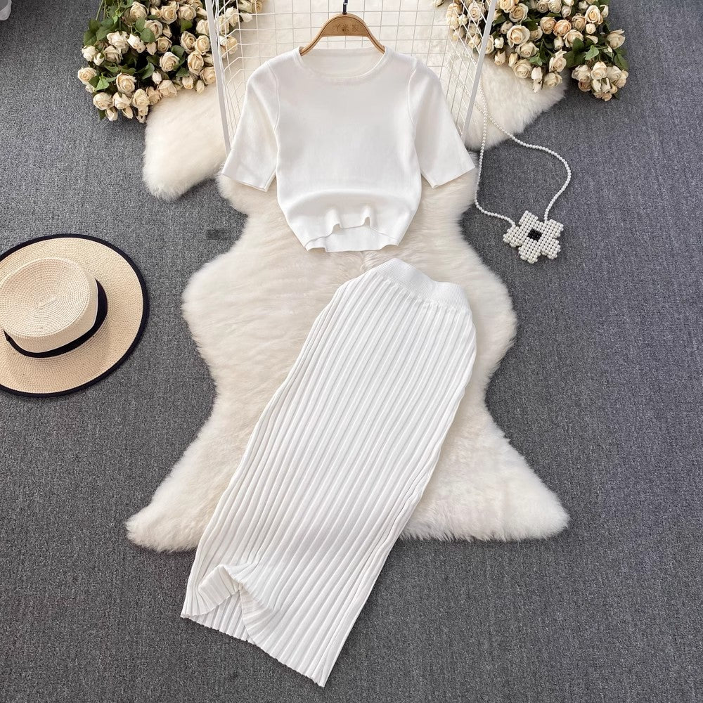 Fashion suit for women short-sleeved round neck knitted sweater top two-piece set mid-length skirt       S4184