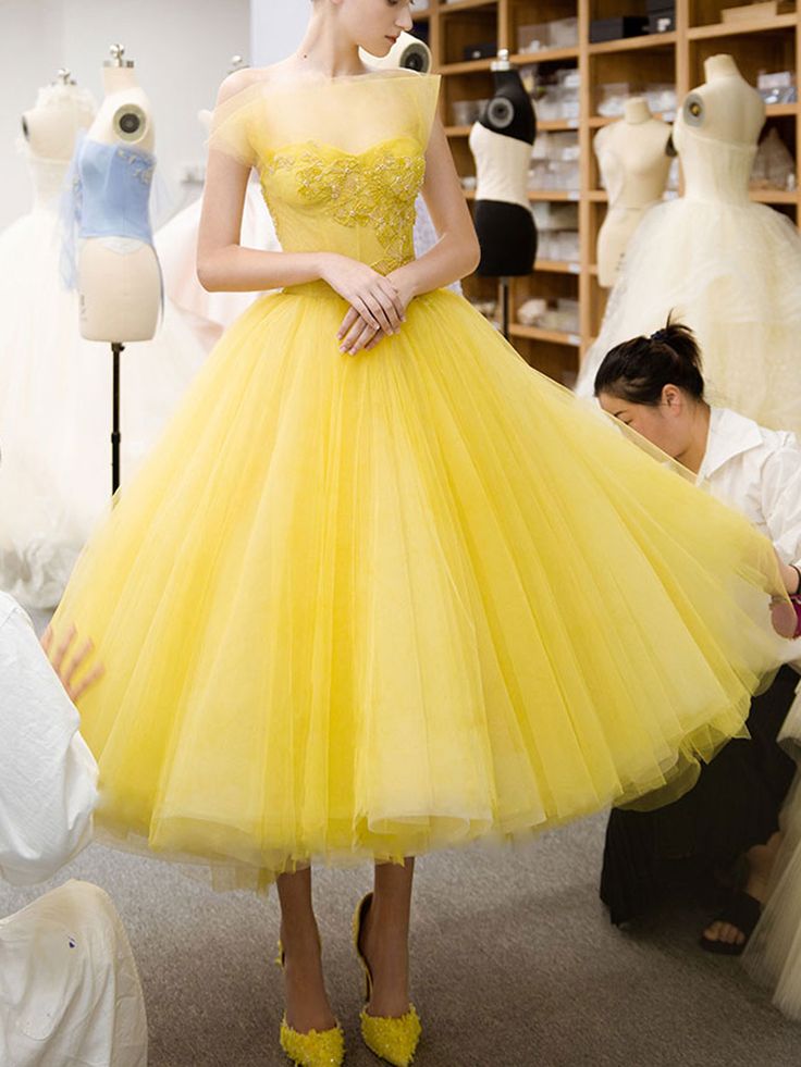 Tulle Beads Short Prom Dress, Puffy Homecoming Dress          S3016