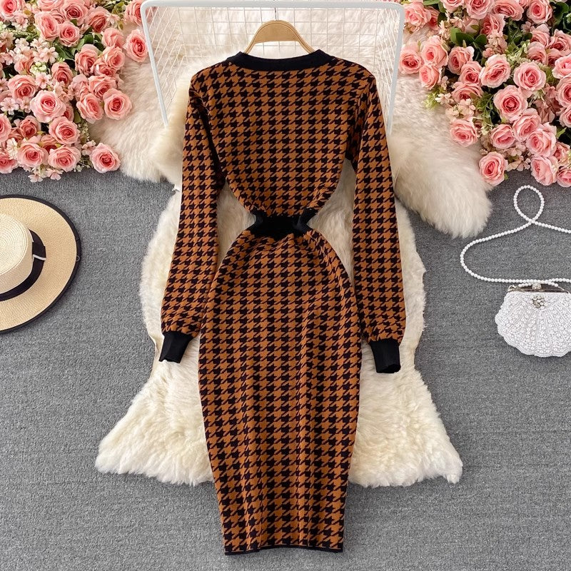 New Style V-neck Fashion Knitted Dress      S4240