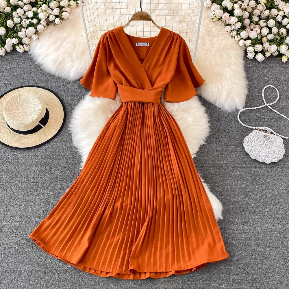 V-neck short-sleeved dress pleated long skirt      S4030