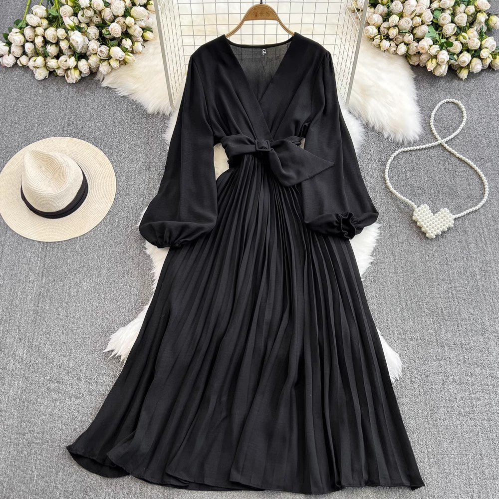 lantern long-sleeved V-neck A-line pleated dress elegant long skirt     S4044