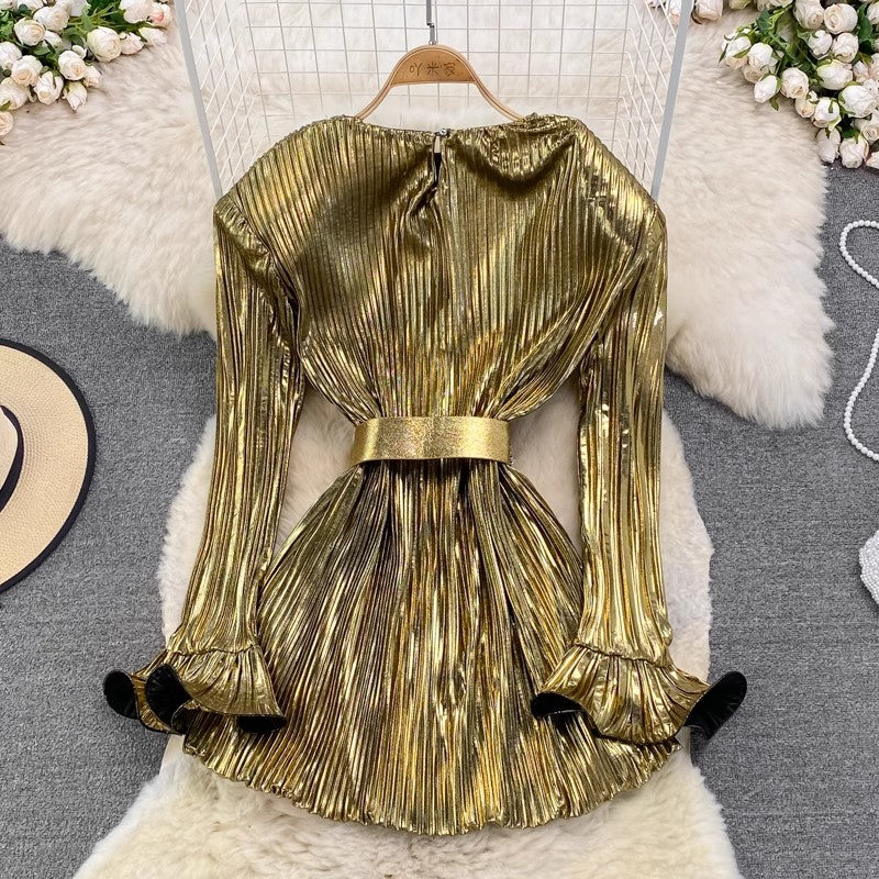 Designed round neck pleated dress new fashion metallic long-sleeved dress       S4194