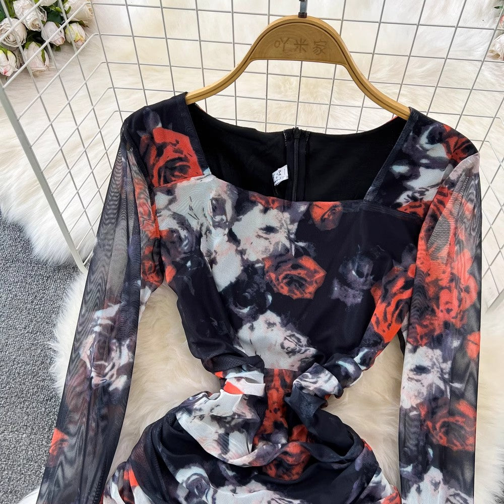 Fashionable long-sleeved square neck mid-length mesh printed dress      S4185