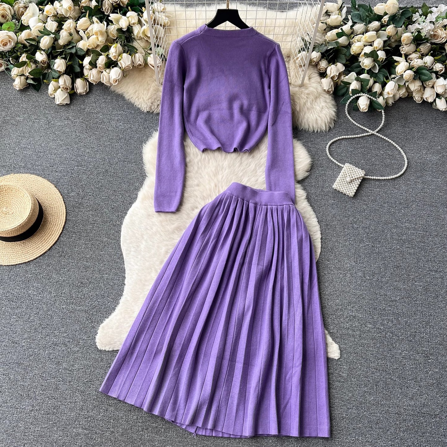 knitted fashion suit for women round neck T-shirt + pleated skirt   S4580