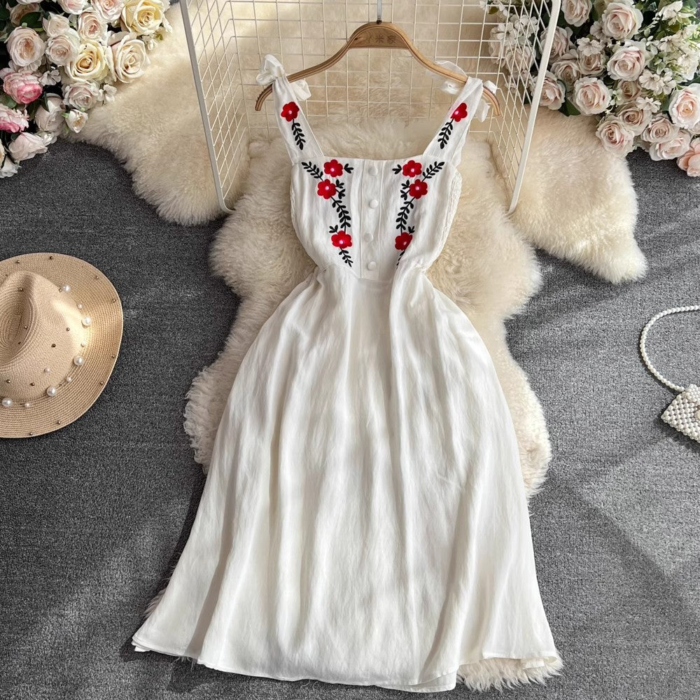 embroidered sleeveless a-line dress     S4297