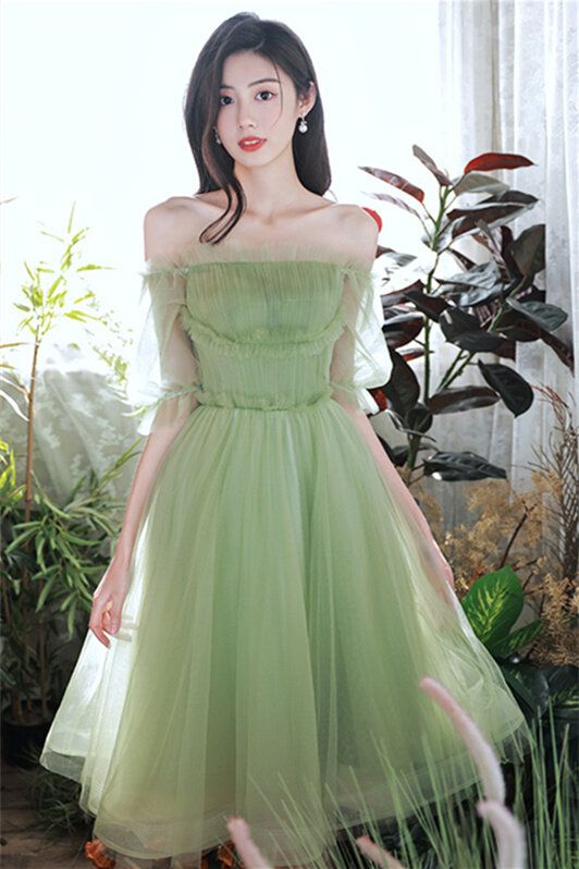 Off the Shoulder Green Tulle Short Sleeves Party Dress    S3116