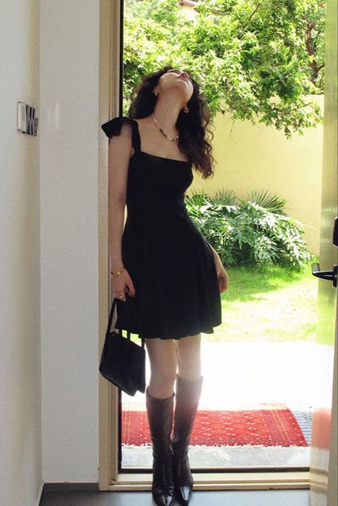 Black suspenders with waist slimming A-line short skirt homecoming dress R3159