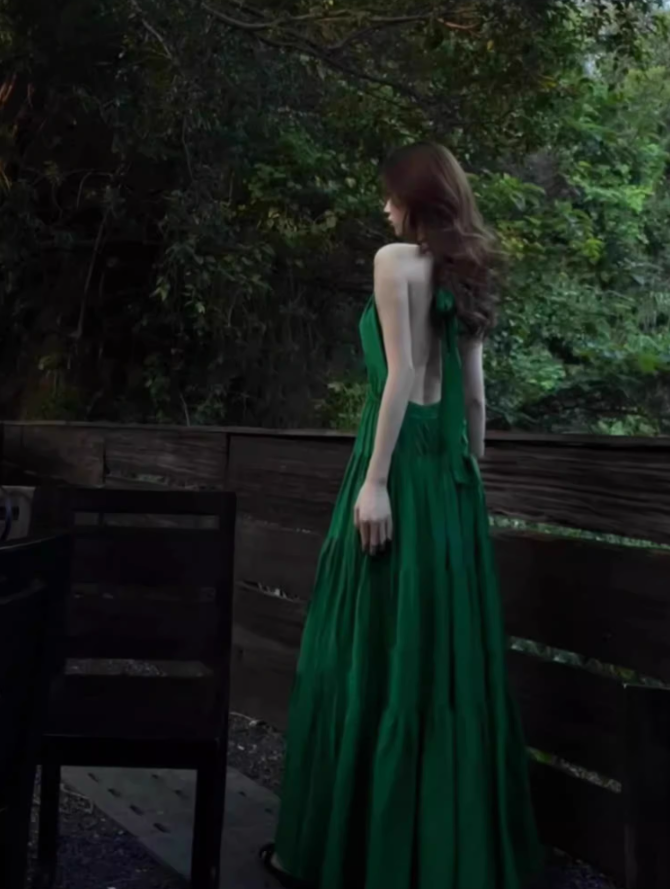 French high-end lace-up halter dress 2025 sexy backless holiday long dress R1285